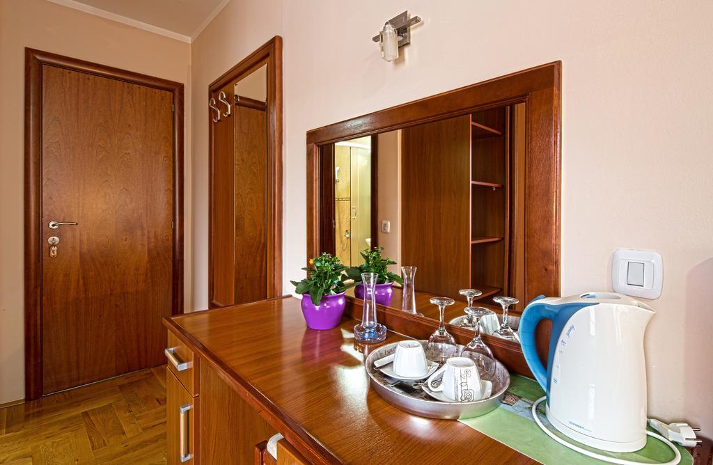 Guest House Harmonia Budva Exteriör bild