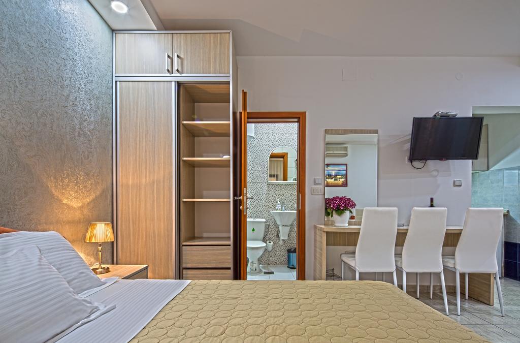 Guest House Harmonia Budva Exteriör bild