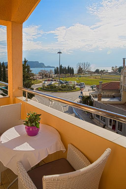 Guest House Harmonia Budva Exteriör bild