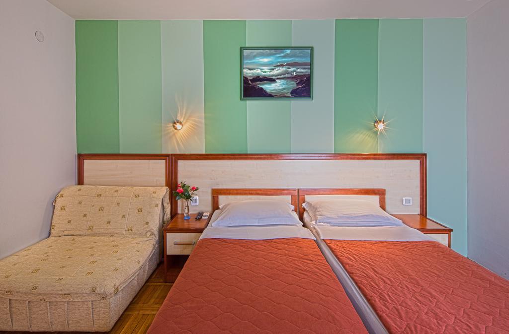 Guest House Harmonia Budva Exteriör bild