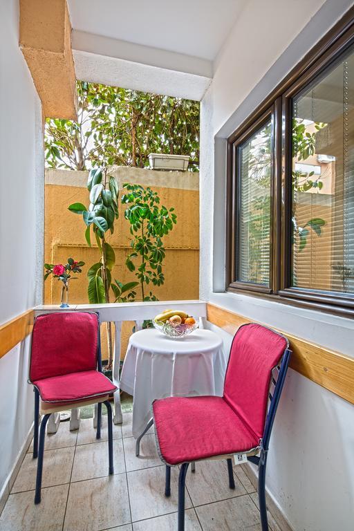Guest House Harmonia Budva Exteriör bild